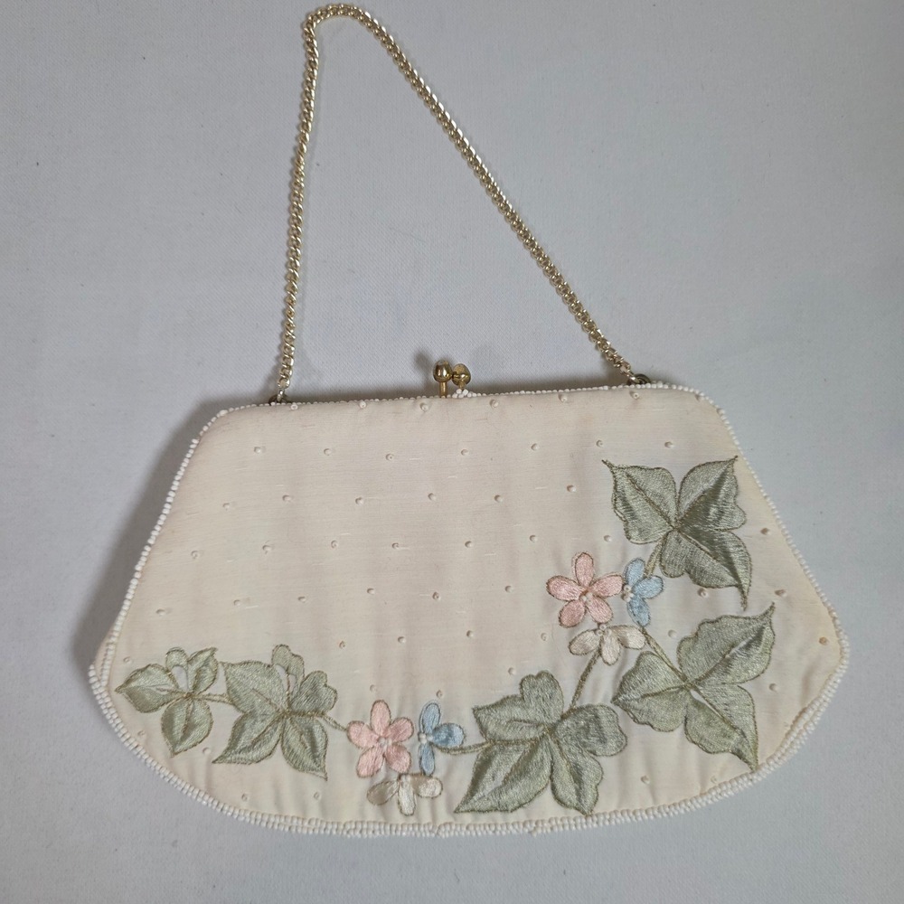 Vintage Cream Satin Embroidered Floral Seed Bead Clutch Evening Bag Gold‎ Chain
